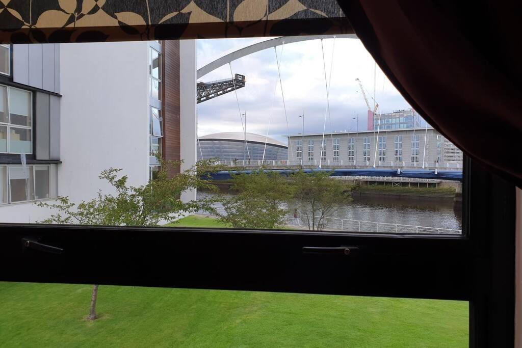 Riverview Apartment Glasgow Eksteriør billede