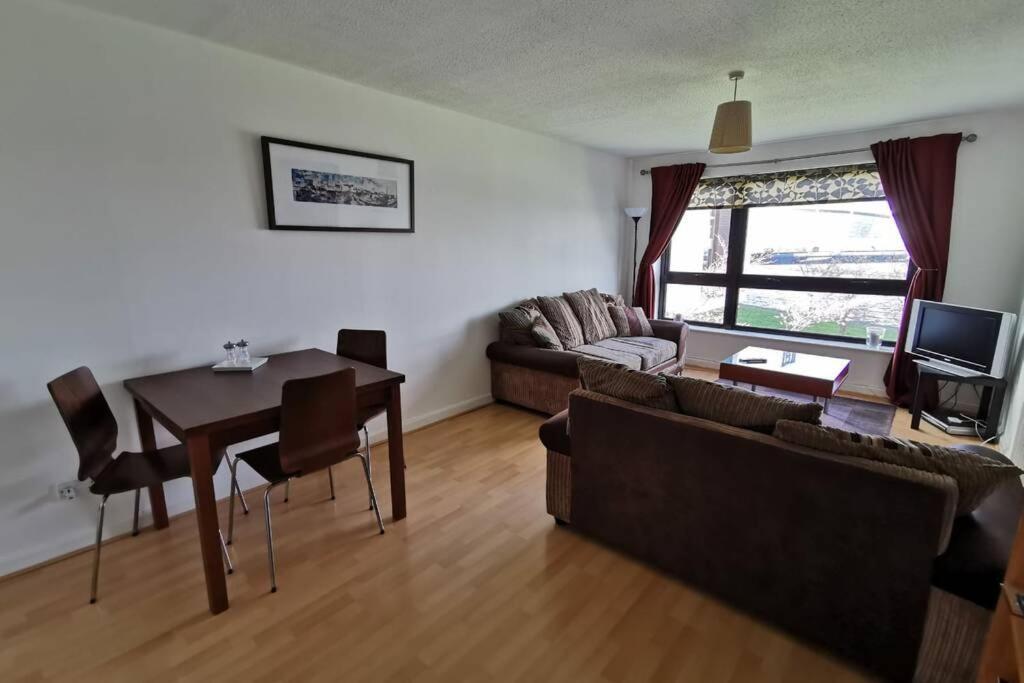 Riverview Apartment Glasgow Eksteriør billede
